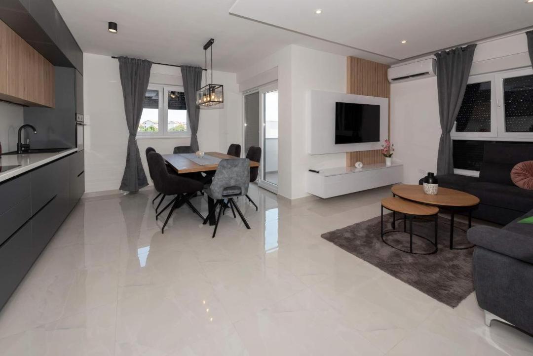 Penthouse Paola- Modern And Luxury Apartment In Задар Екстериор снимка