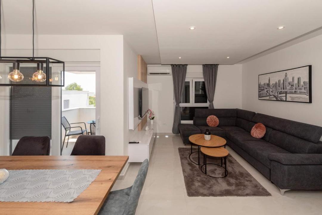 Penthouse Paola- Modern And Luxury Apartment In Задар Екстериор снимка